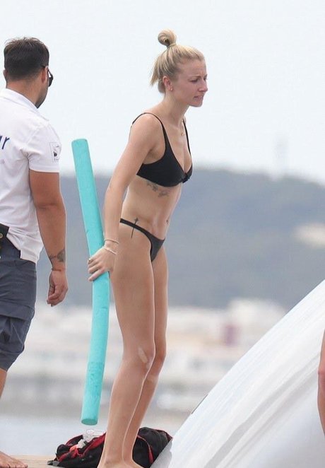 Leah Williamson schöne nackten bilder