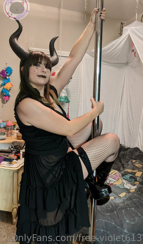 violet613videos hübsche perfekte bilder