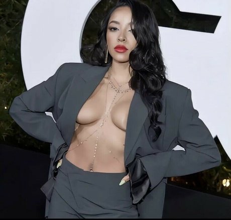 Tinashe hübsche top bilder