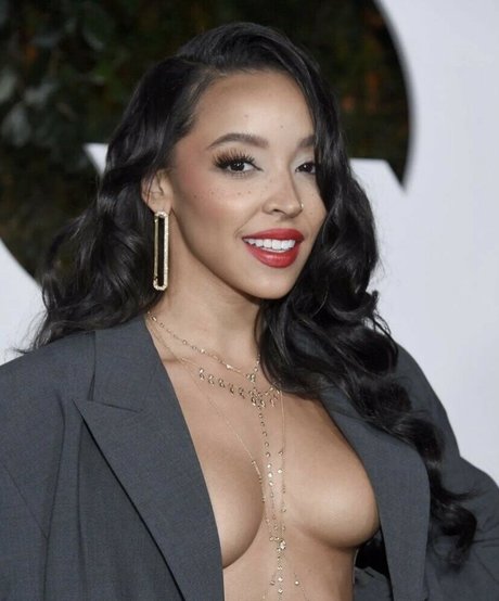 Tinashe perfekte akt archiv
