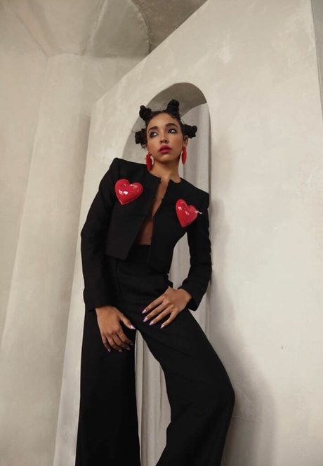 Tinashe xxx sexy bilder