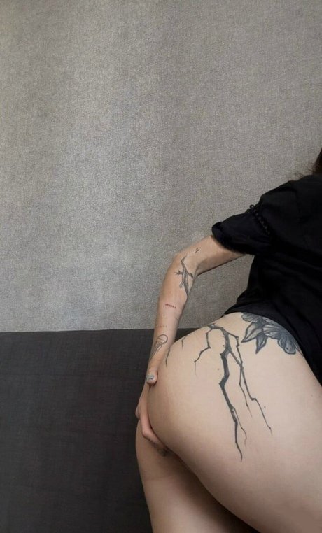 lyasheva sexy akt bild