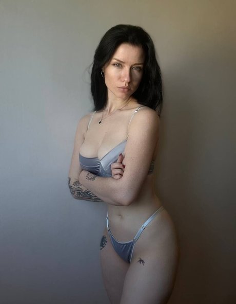 innervus hübsche erotische galerien