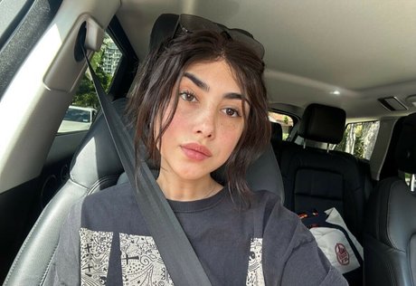 Alexa Mansour top erotische fotos