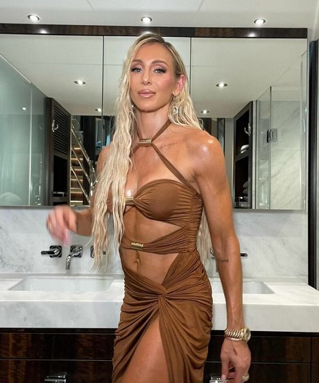 Charlotte Flair sex archiv