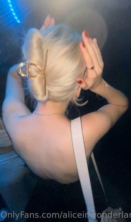 star-onlyfans kunst heiße archiv