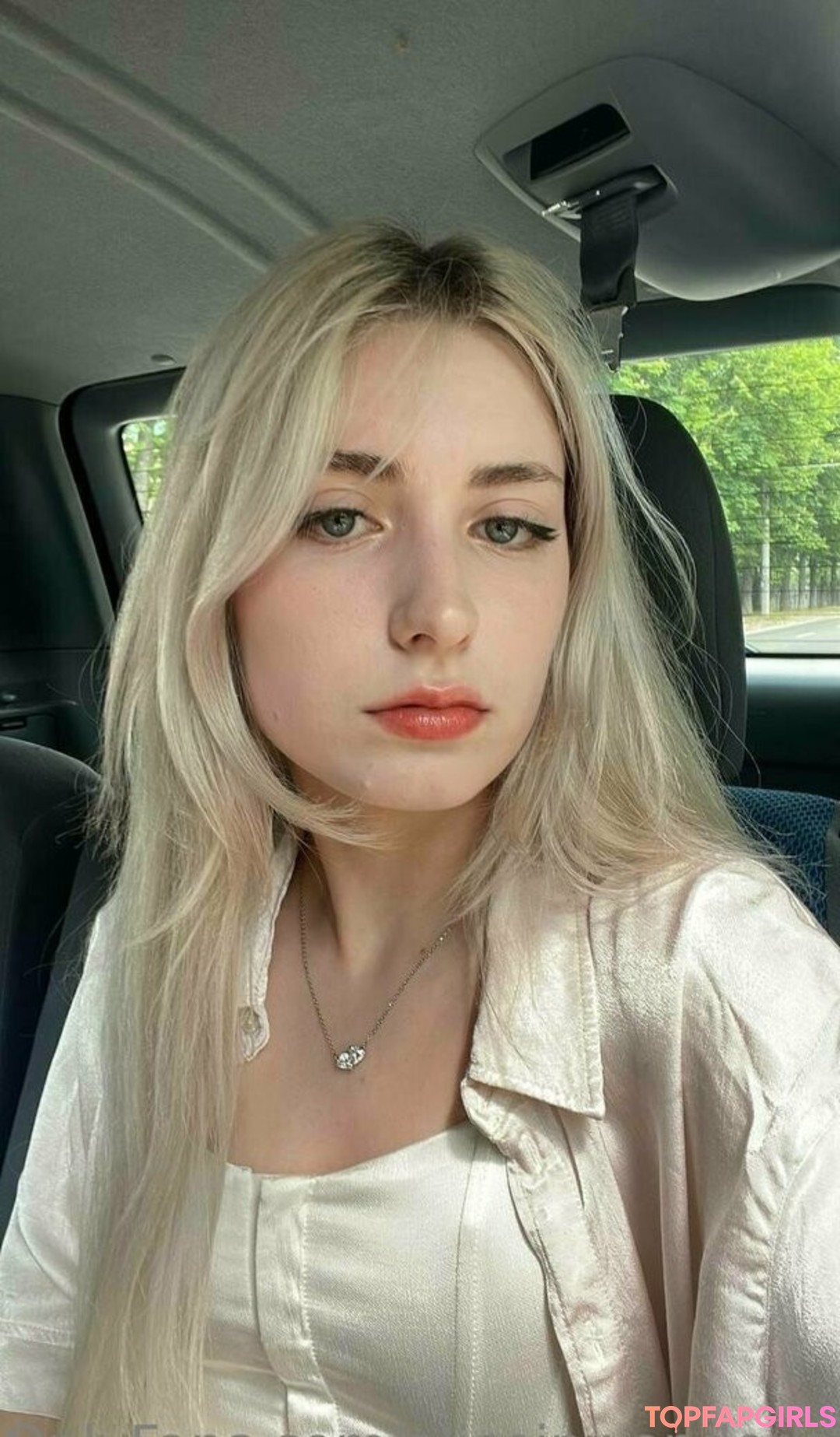 große titten asiatische onlyfans pornographische bild