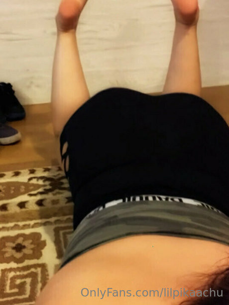 lilpikaachu nackt top galerien