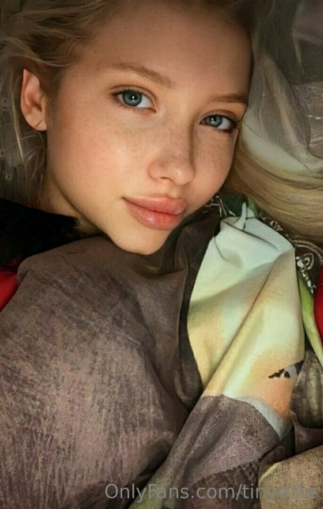 tinyellie schauspielerin schöne bild