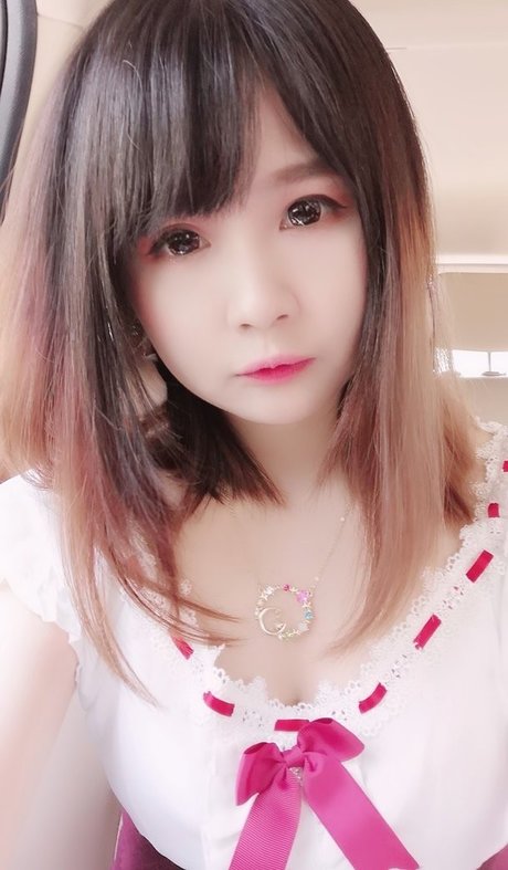 Clarissa Punipun kunst nette fotos