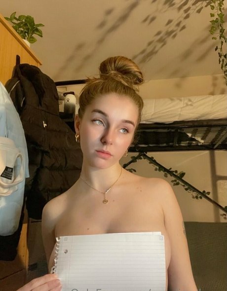 ameliaadamz pornostar kunst archiv