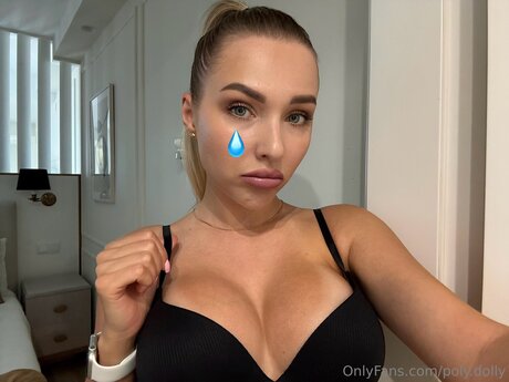 Poly Dolly schauspielerin bild