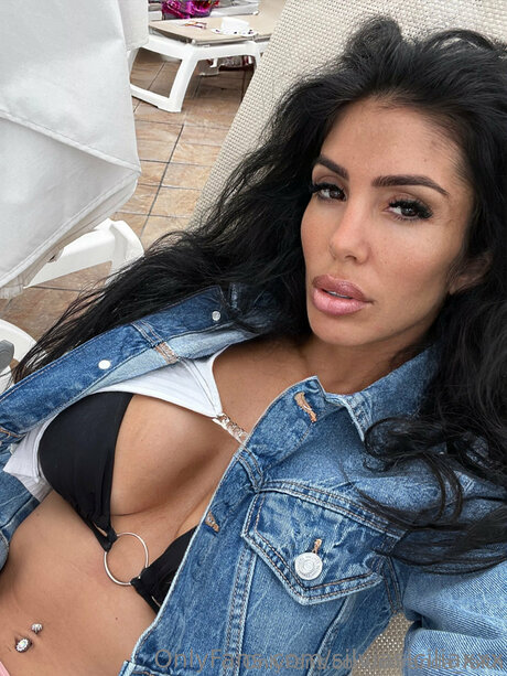 Miranda Faith kostenlose nackte bild