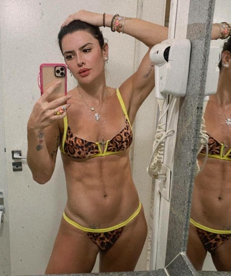 Mirella Santos hd xxx galerie