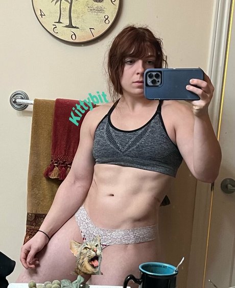 kitty bit games nackt pornostar foto