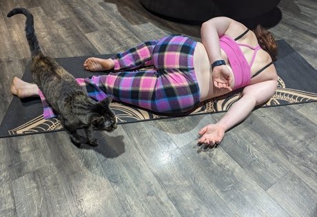 kitty bit games hübsche nacktheit foto