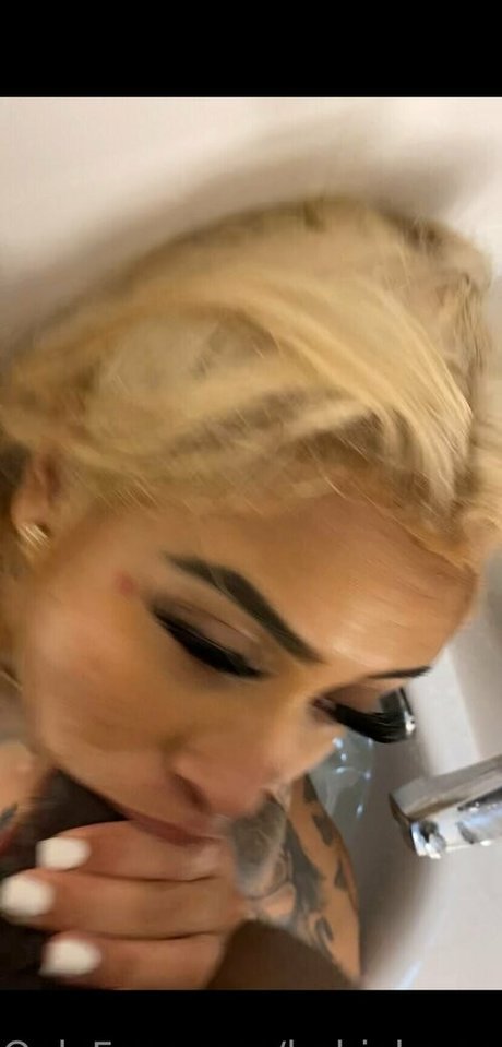 babiekmoney model xxx galerie