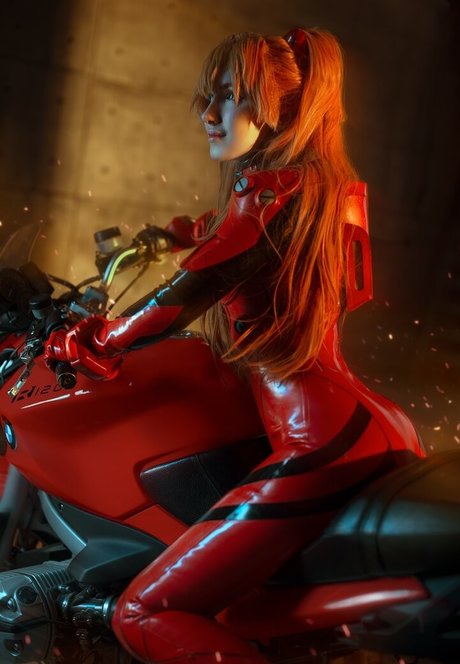 Ulichan model exklusive archiv