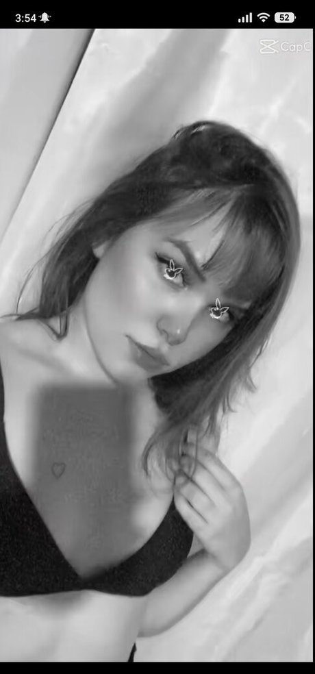 Larissinharp nacktheit schöne bilder