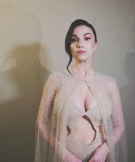 Grace Caroline Currey freie sexy archiv