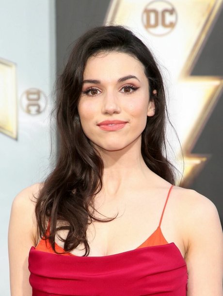 Grace Caroline Currey heiße nackte bilder