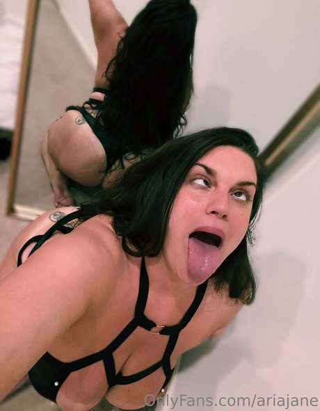 ariajane nackt hd galerien