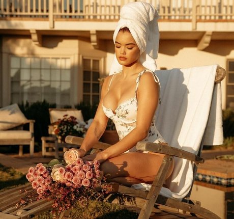 Paris Berelc porno hd foto