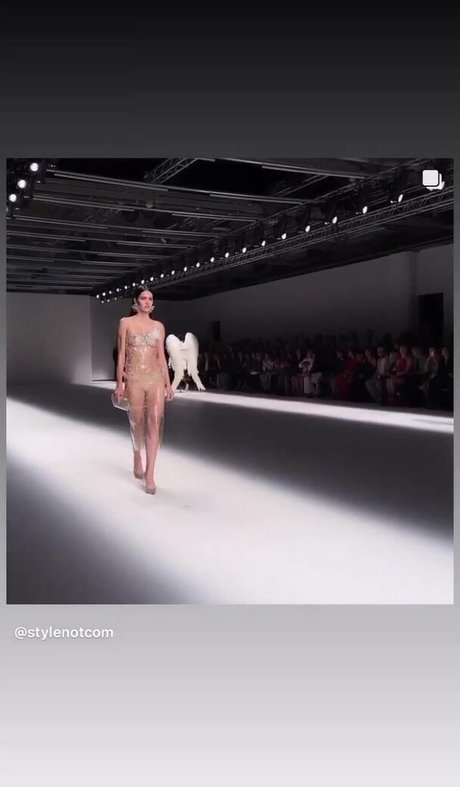 Amelia Gray Hamlin schöne sex bilder