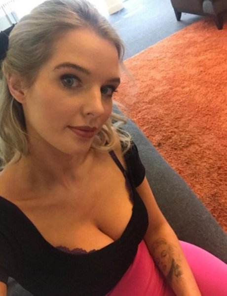 Helen Flanagan porno nette fotos