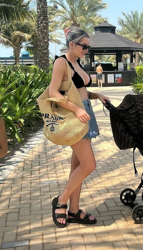 Helen Flanagan heiße porno galerien