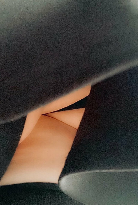 misscharliestoybox erwachsene nackten foto