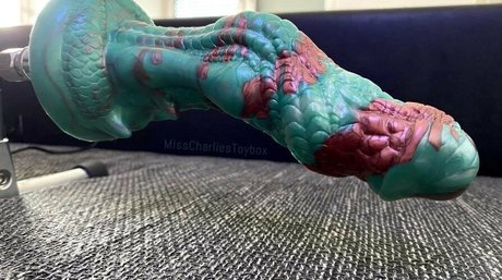 misscharliestoybox xxx top bilder