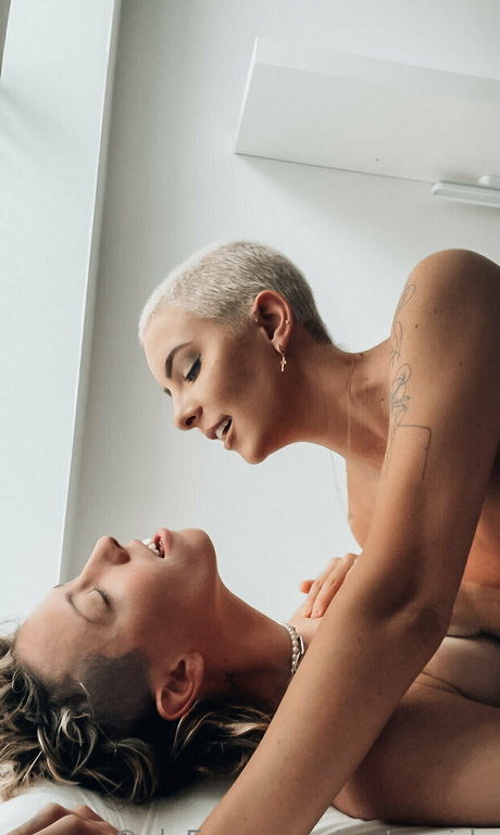 watergirls nacktheit beste bilder