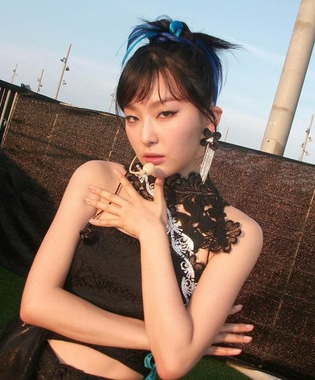 dünne brünette nur fans nackt hübsche bild