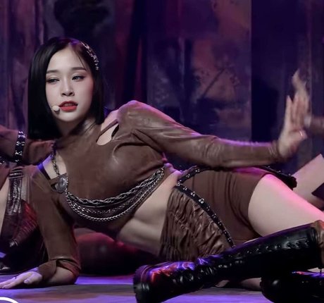 WomenK pop nacktheit hd bilder