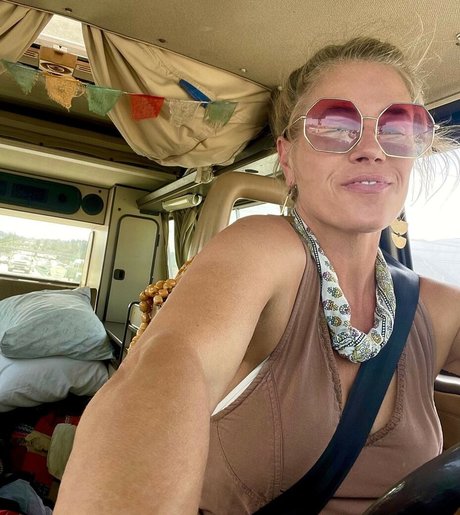 Butterface nacktheit erotische bild