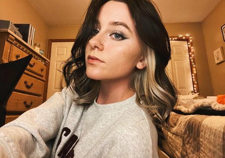 Audra Miller xxx erwachsene foto