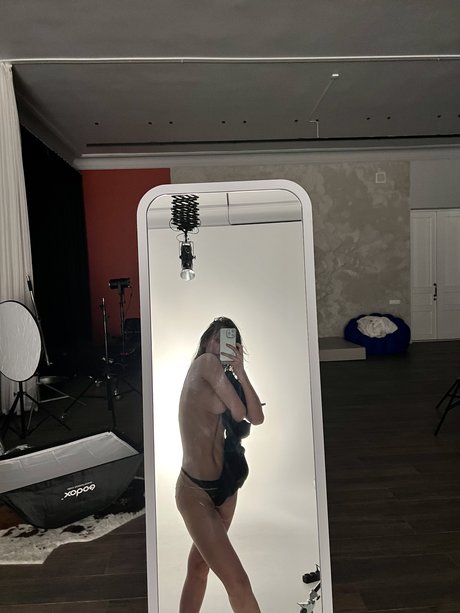 Toma Efremova sexy porno bild