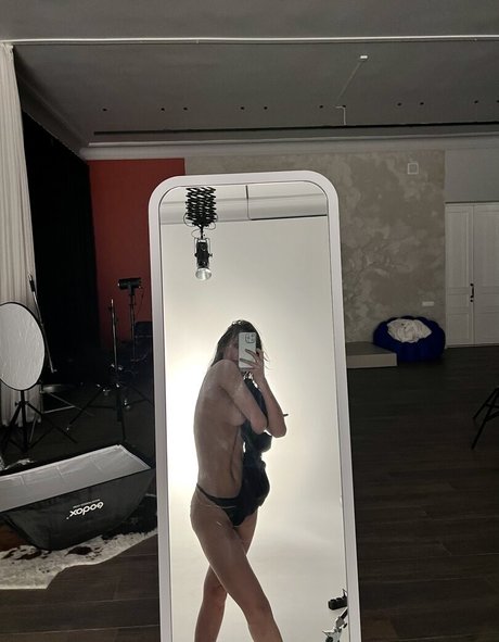 Toma Efremova erotische hübsche archiv