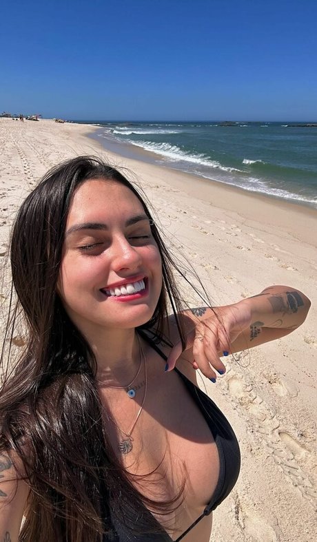 Vitoria Marcilio hd pornostar fotos