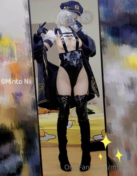 mintonii top nackte archiv