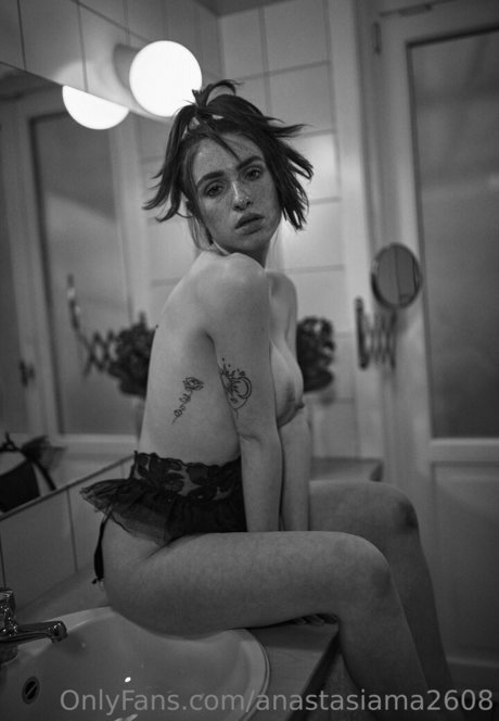 Anastasia Martorana model kunst galerien