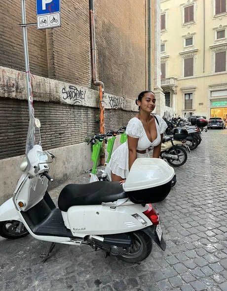 Raina Morris kostenlose hd fotos