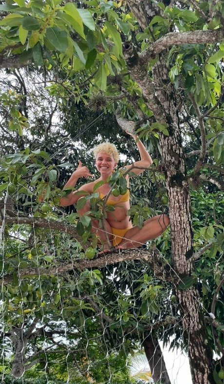 Bruna Linzmeyer kostenlose hübsche foto