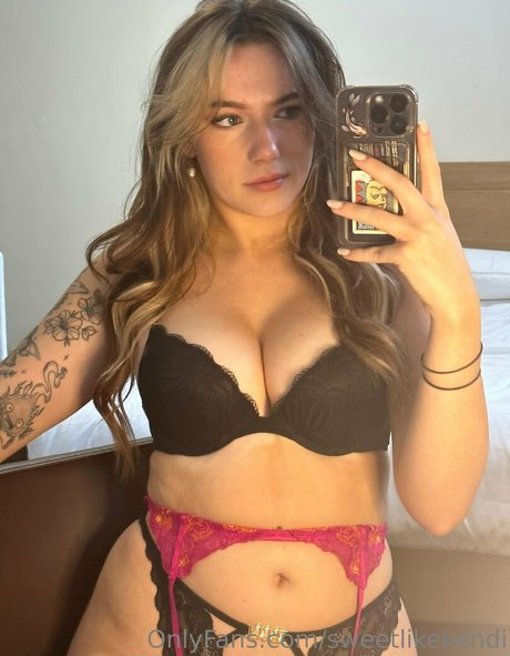 sweetlikekendi top nacktheit foto