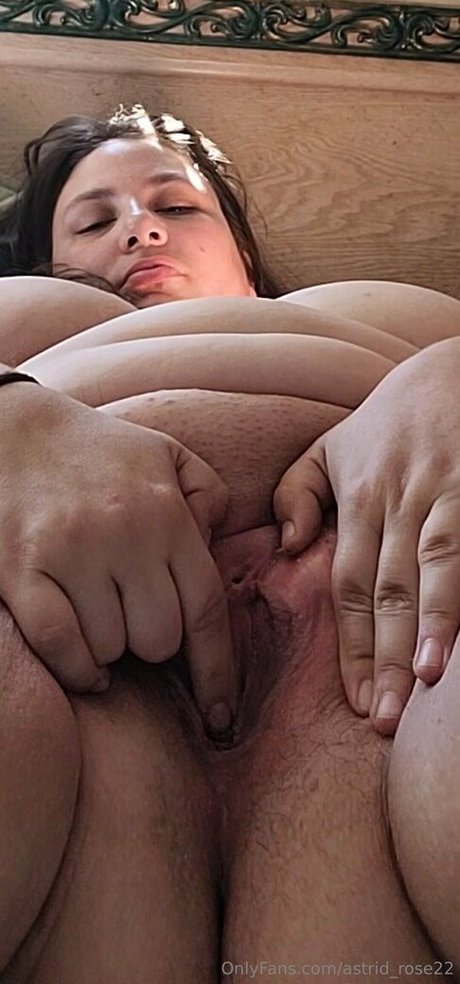 astrid rose22 schöne heiße bilder