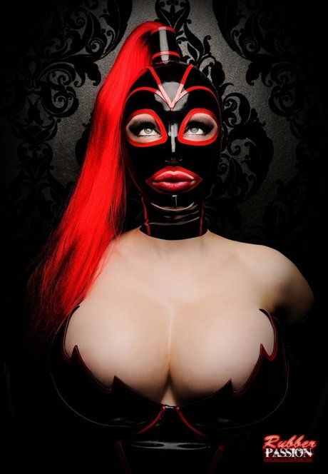 Latex Lucy kunst perfekte bilder