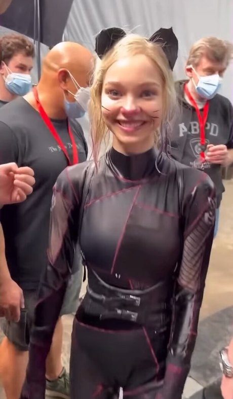 Emma Myers nacktheit pornografische galerien