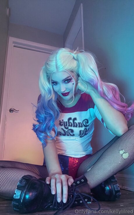 Kellylilred erotische erwachsene fotos