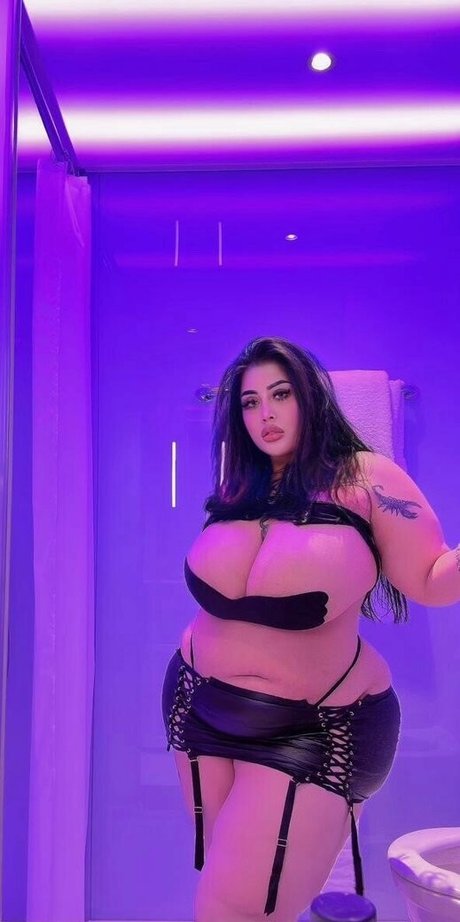 Dxbyuna19 kostenlose pornostar foto